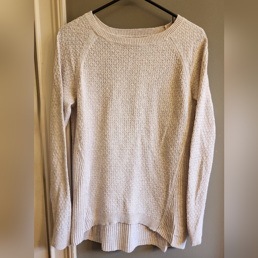 LOFT Women's Sweater Cream Textured Knit Fabric Cozy Size S Excellent Cond